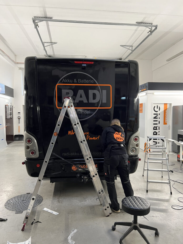 Fahrzeugfolierung RADI