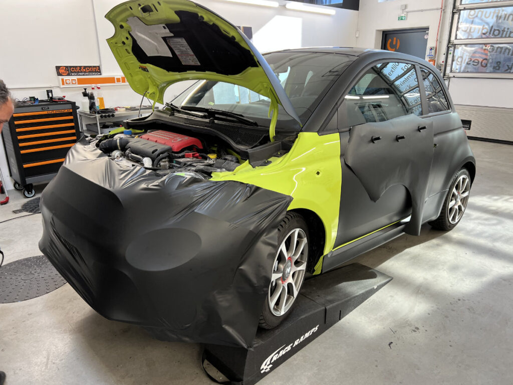 Fahrzeugfolierung kleines Auto