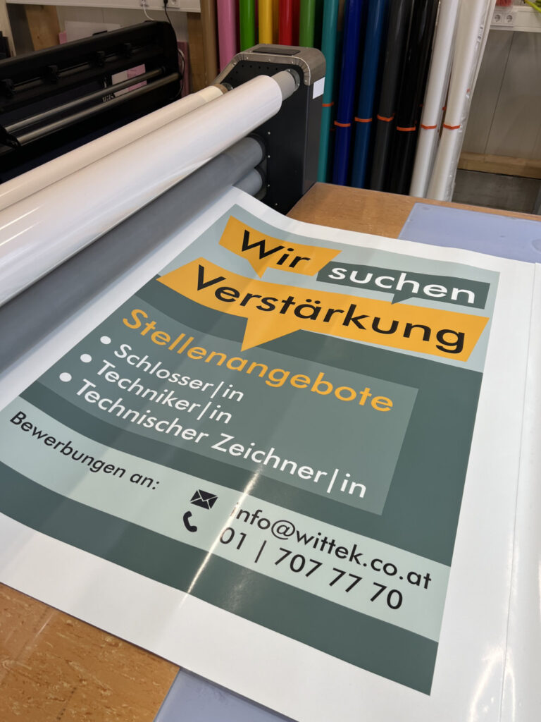 Digitaldruck bei Cut & Print "Wir suchen Verstärkung"